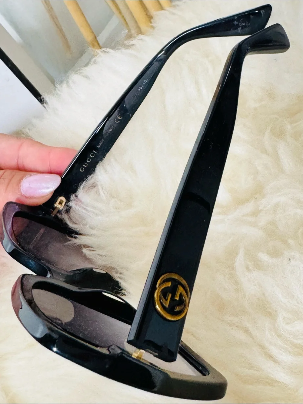 ORIGINAL GUCCi Women’s Black Oversized Sunglasses - Classic Designer Style